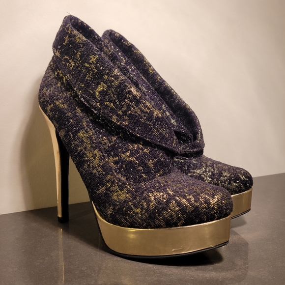 Black & gold Chinese Laundry PLATFORM ankle bootie size 8m. - Picture 7 of 9